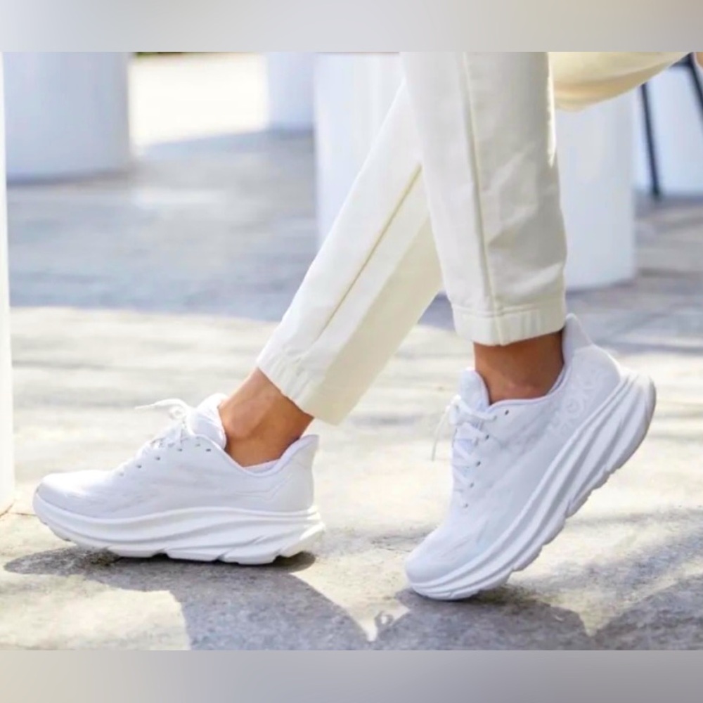 Hoka One One Clifton 10 sneakers NWOT-wide- - Picture 3 of 16